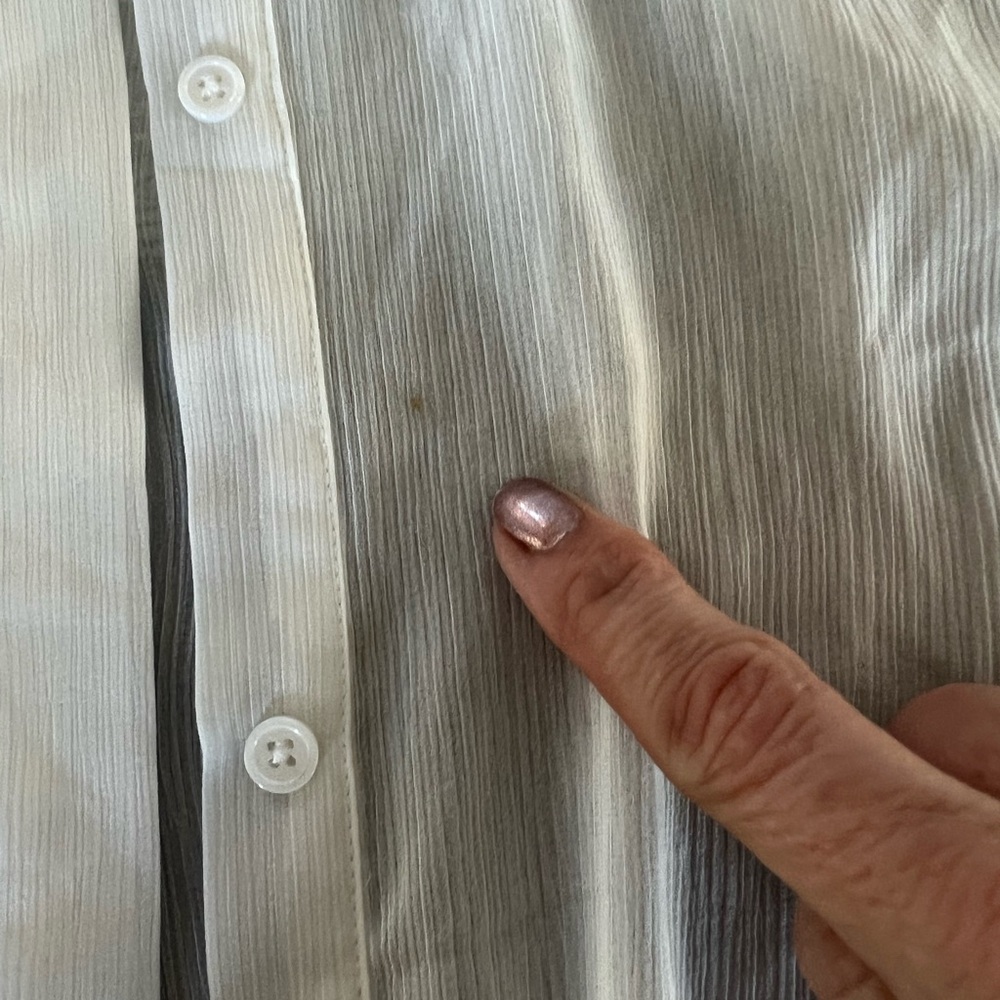 White Ruffled Button-Up Blouse - Picture 10 of 10
